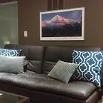 Boutique Style Apartment In The Heart Of Se